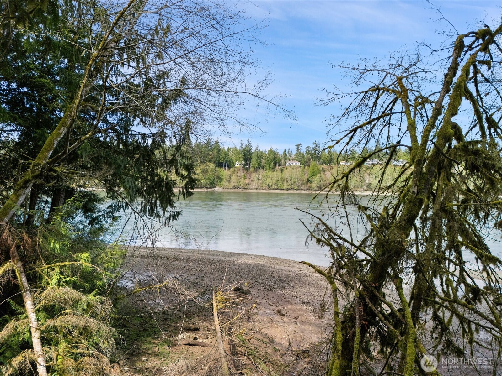 4 SE Sea Der Hok Lane Shelton WA 98584