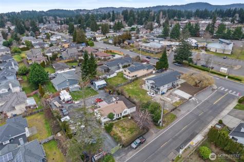 2416 NE 16th Street Renton WA 98056