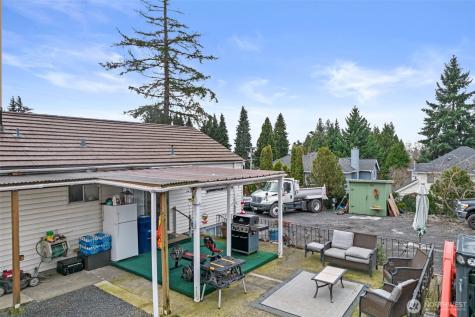 2416 NE 16th Street Renton WA 98056