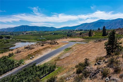 0 Lainey Lane Manson WA 98816