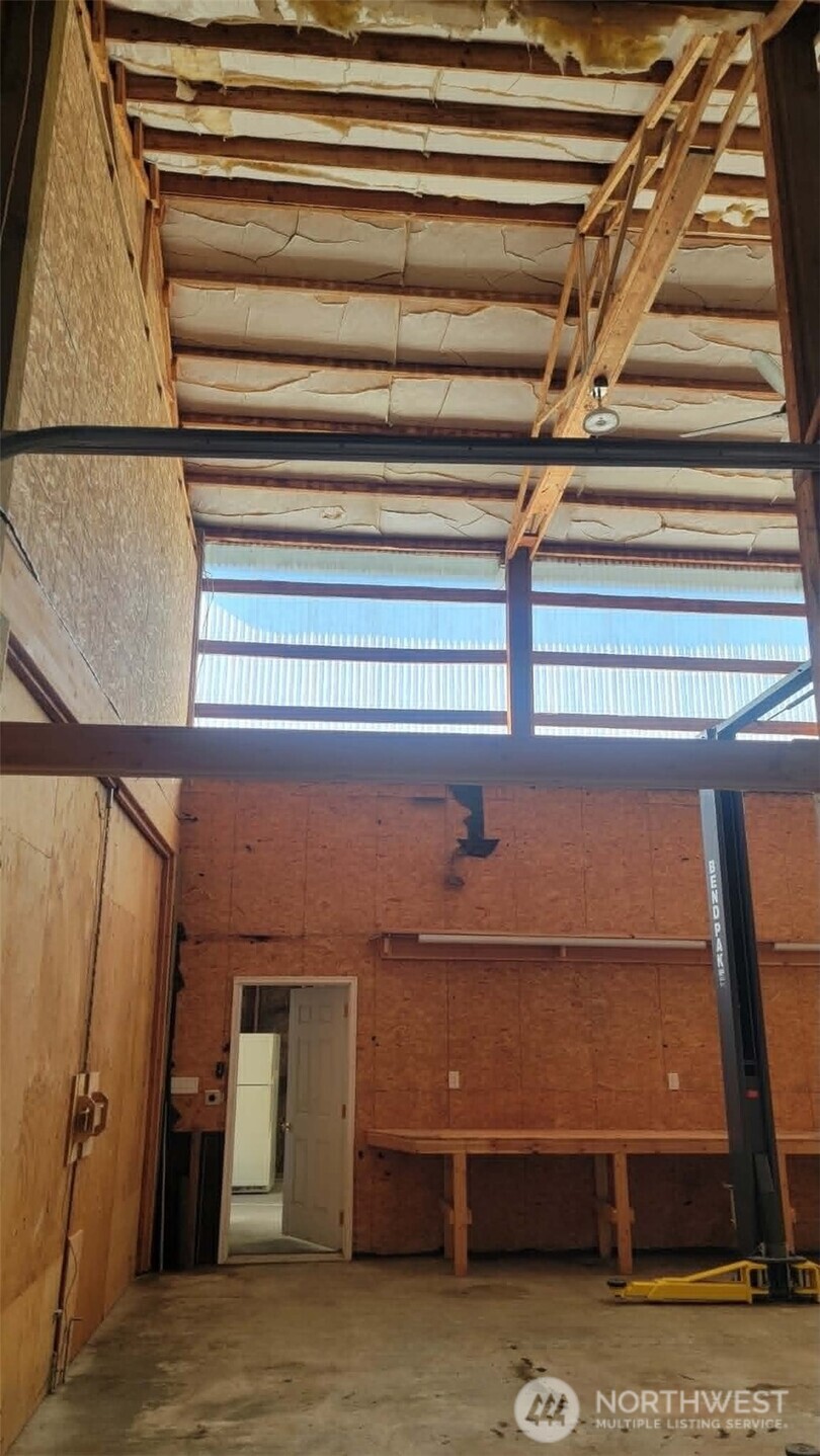 30543 Hwy 20 E Republic WA 99166