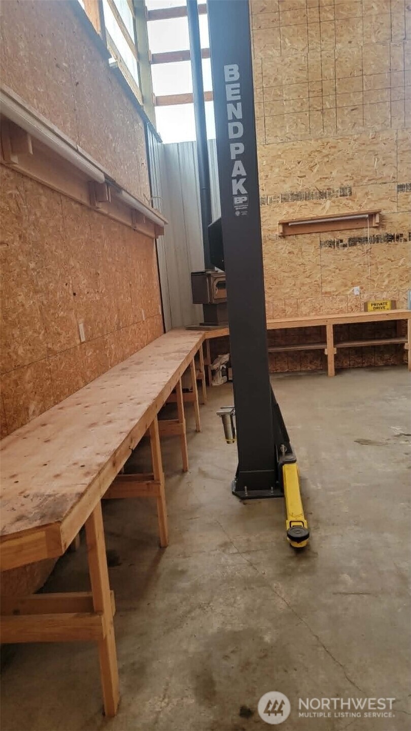 30543 Hwy 20 E Republic WA 99166