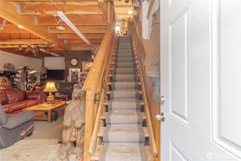 3910 E Harstine Island Road S Shelton WA 98584