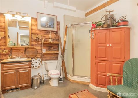 3910 E Harstine Island Road S Shelton WA 98584