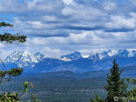 1 Black Hawk Drive Cle Elum WA 98922