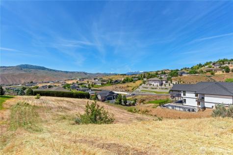 443 W Rolling Hills Lane Wenatchee WA 98801