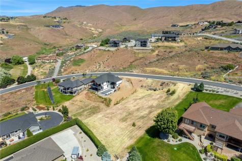 443 W Rolling Hills Lane Wenatchee WA 98801