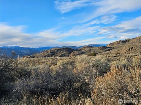 6 Pine Grove Road Oroville WA 98844