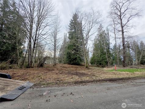 33722 Thomas Road E Eatonville WA 98328