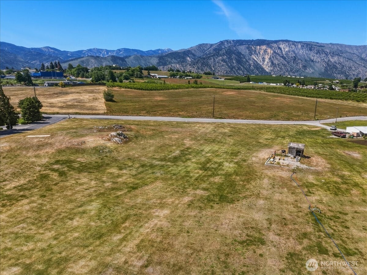 1594 Green Avenue Manson WA 98831