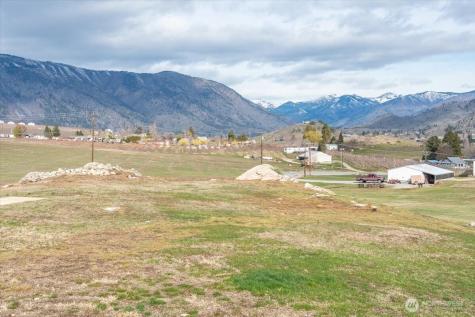 1594 Green Avenue Manson WA 98831