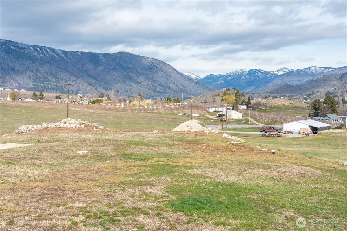 1594 Green Avenue Manson WA 98831