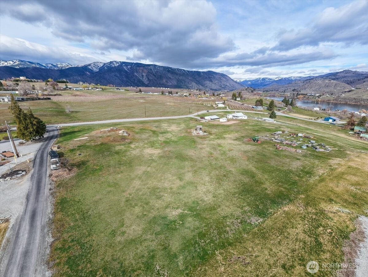 1594 Green Avenue Manson WA 98831
