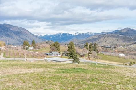 1594 Green Avenue Manson WA 98831