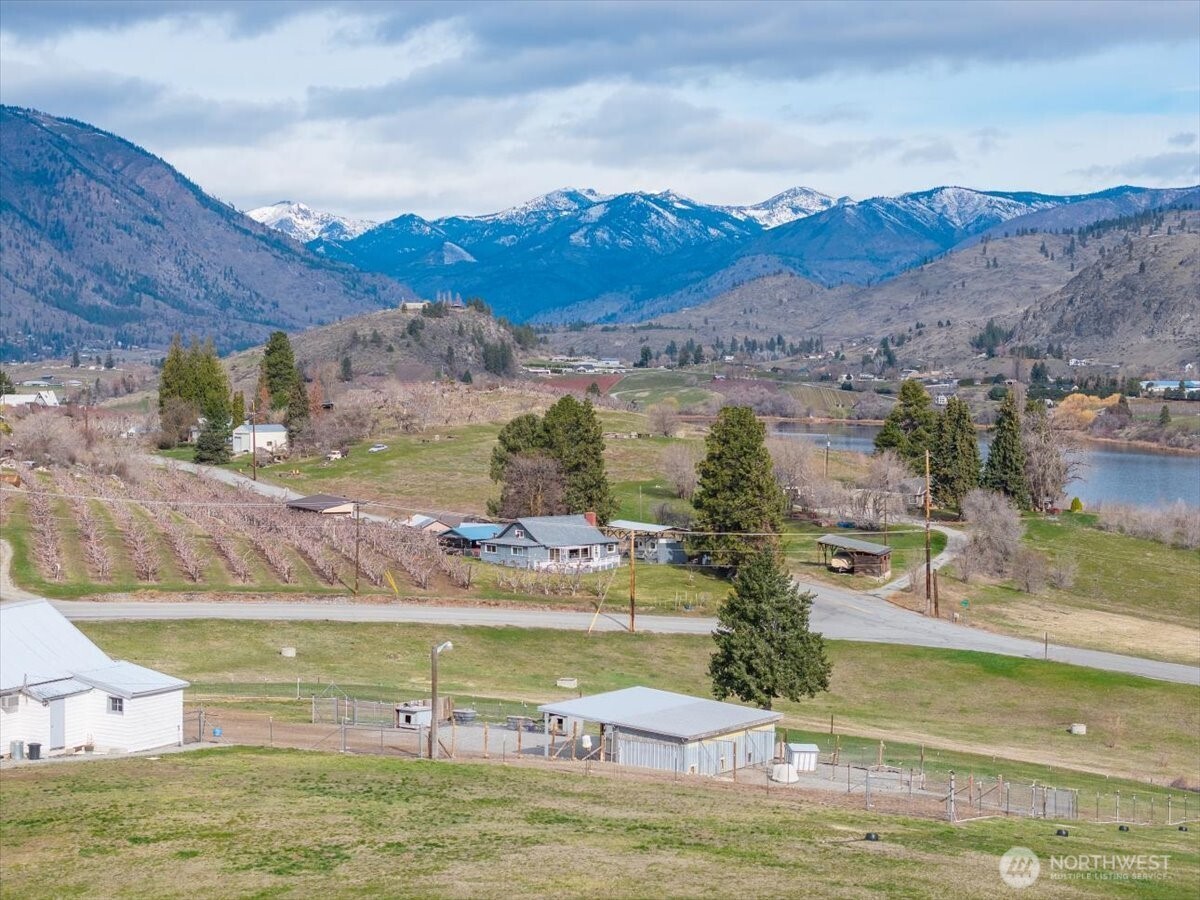 1594 Green Avenue Manson WA 98831
