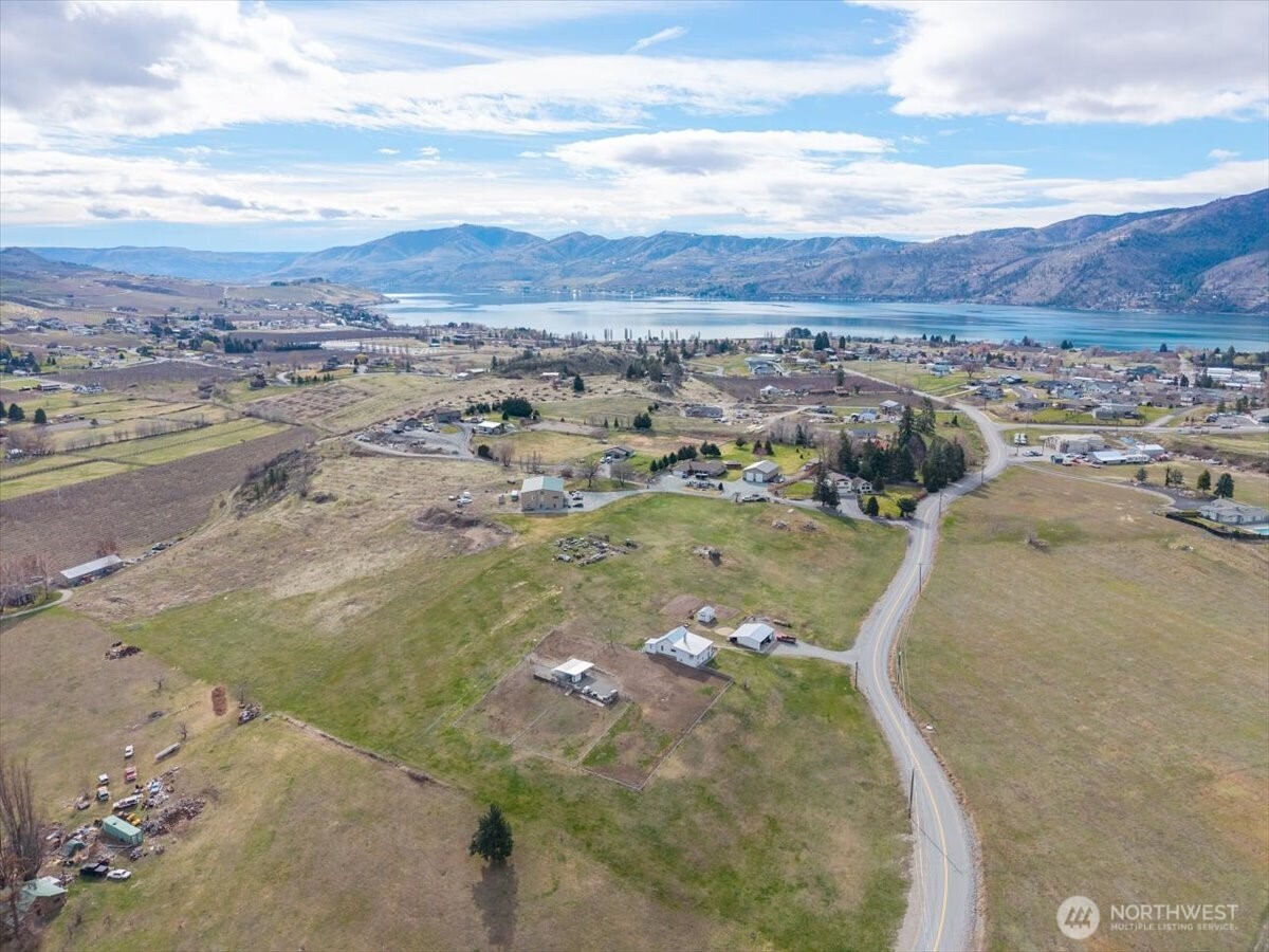 1594 Green Avenue Manson WA 98831