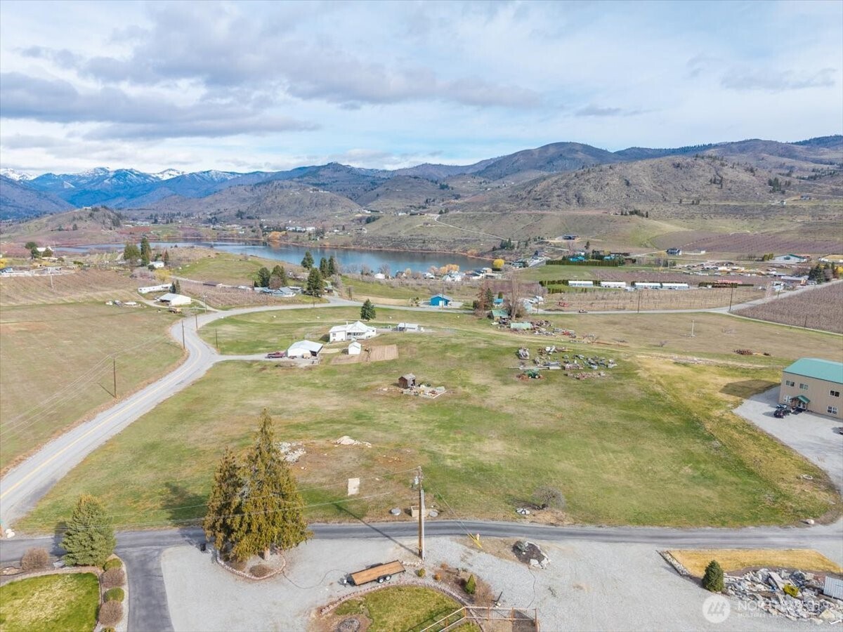 1594 Green Avenue Manson WA 98831