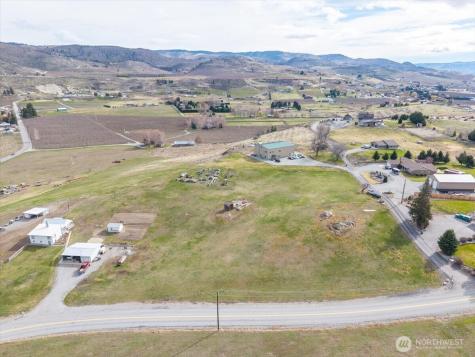 1594 Green Avenue Manson WA 98831
