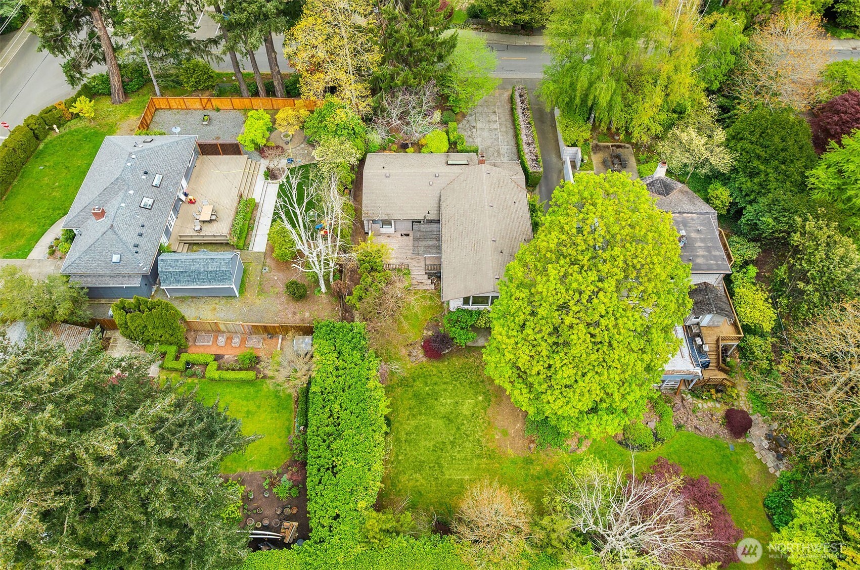7611 NE 8th Street Medina WA 98039