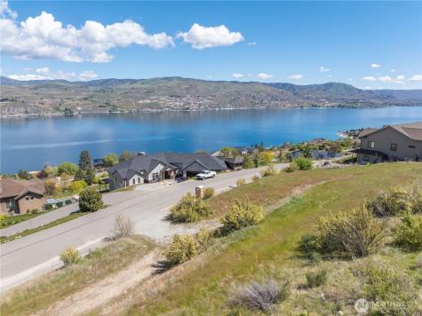 306 Clos Chevalle Road Chelan WA 98816