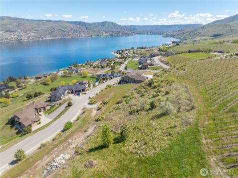 306 Clos Chevalle Road Chelan WA 98816