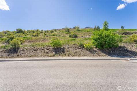 306 Clos Chevalle Road Chelan WA 98816
