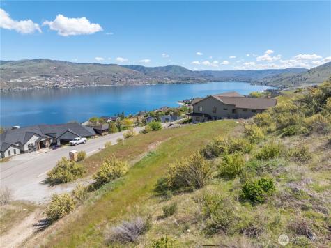 306 Clos Chevalle Road Chelan WA 98816