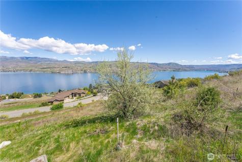 306 Clos Chevalle Road Chelan WA 98816
