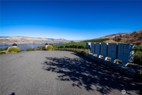 306 Clos Chevalle Road Chelan WA 98816