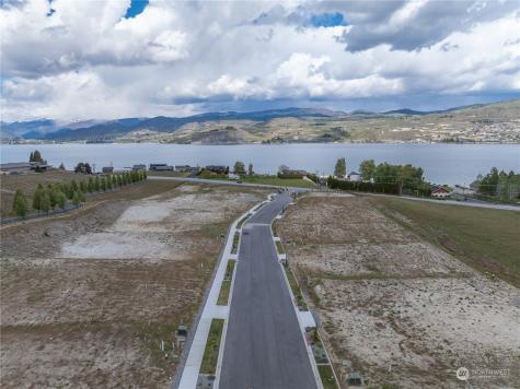 21 Loretta Lane Chelan WA 98816