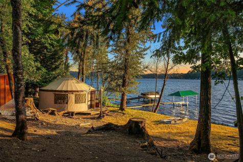 23 E Lake Sammamish Parkway NE Sammamish WA 98074