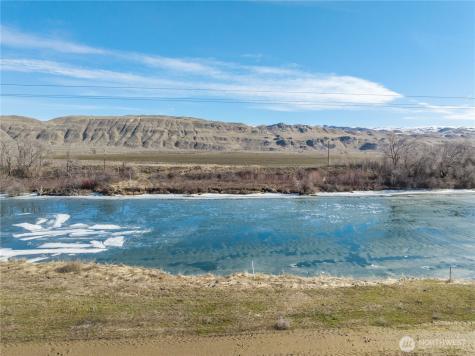 624 Monse River Road Brewster WA 98812