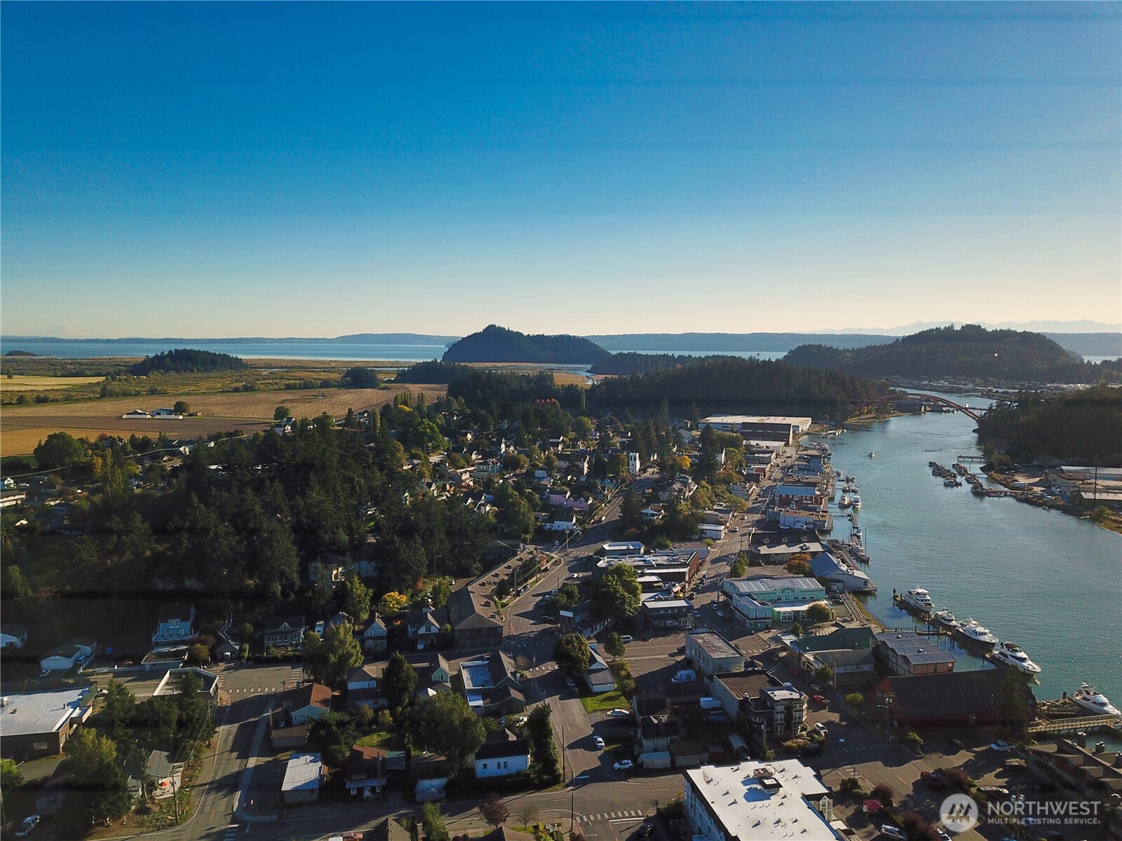 792 Shelter Bay Drive La Conner WA 98257