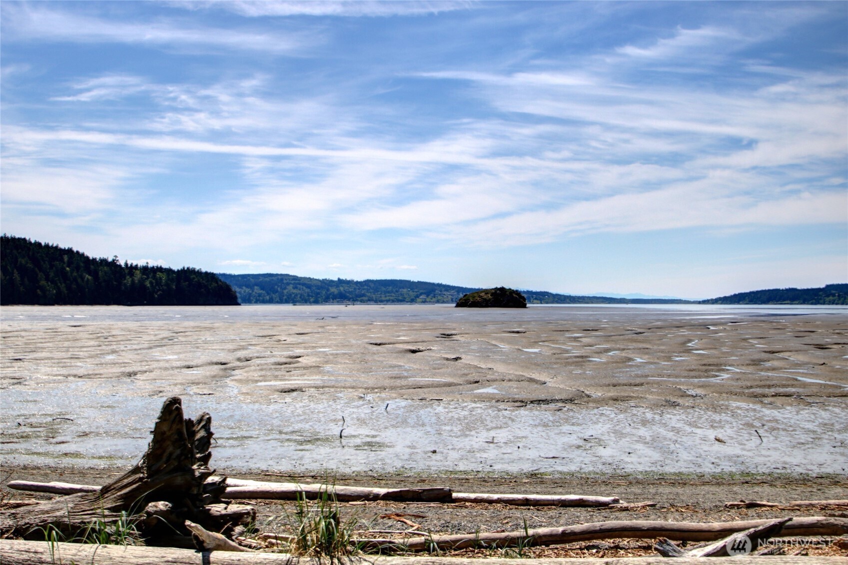 792 Shelter Bay Drive La Conner WA 98257