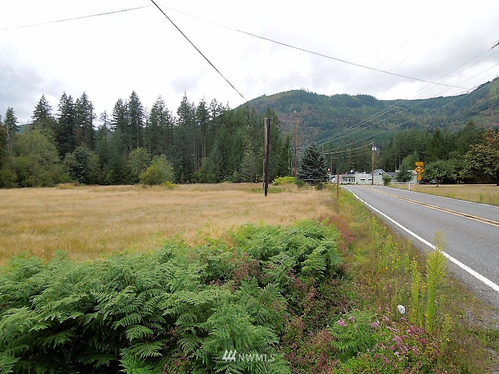 6483 Mount Baker Highway Deming WA 98244