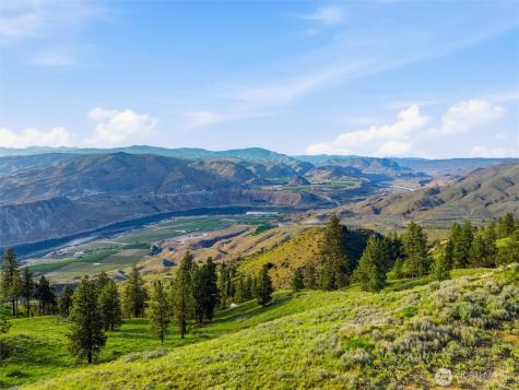 10 Mountain Springs Road Orondo WA 98843