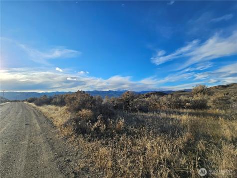 38 Pine Grove Road Oroville WA 98844