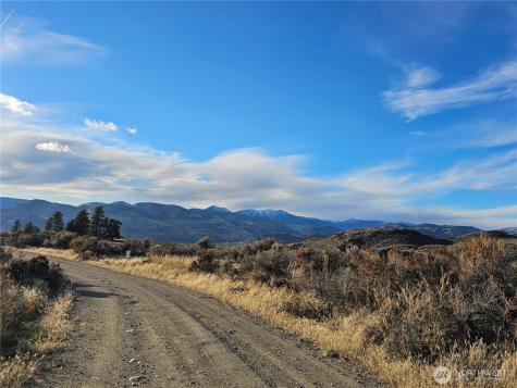 38 Pine Grove Road Oroville WA 98844
