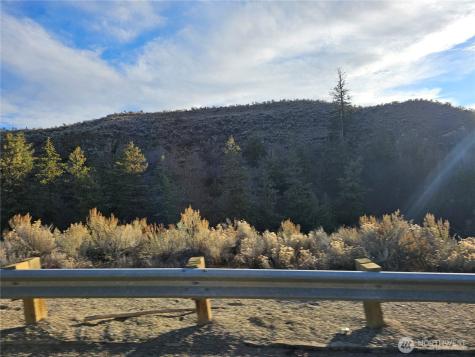 38 Pine Grove Road Oroville WA 98844