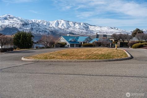235 Key Lane Chelan WA 98816