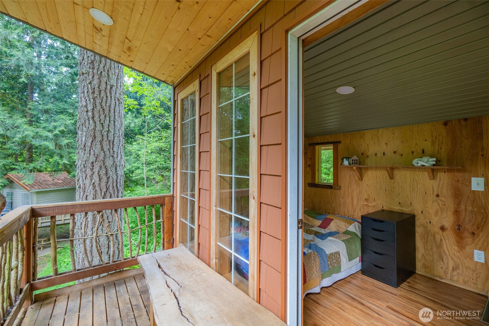 14121 Beaver Drive SE Rainier WA 98576