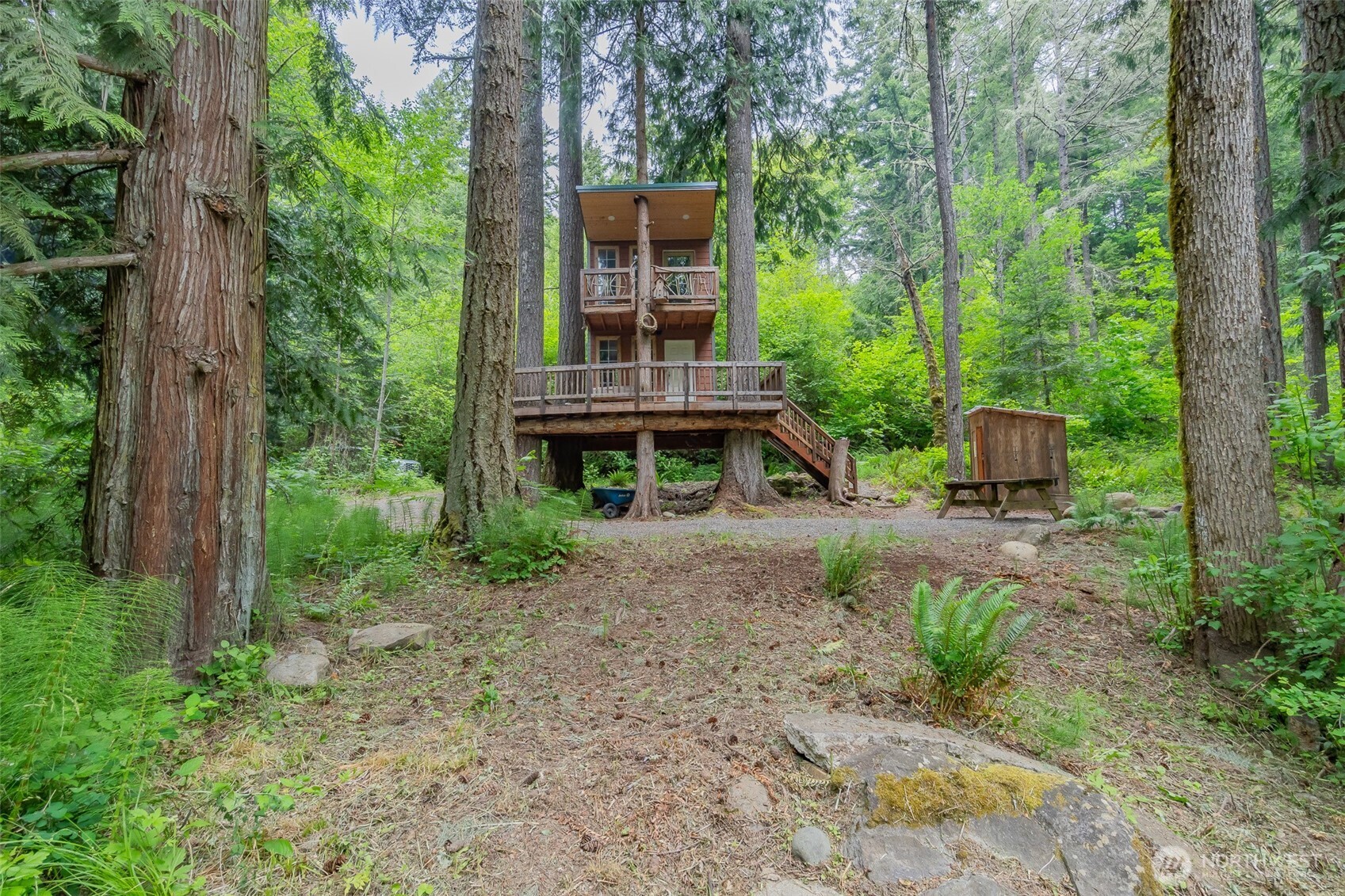 14121 Beaver Drive SE Rainier WA 98576
