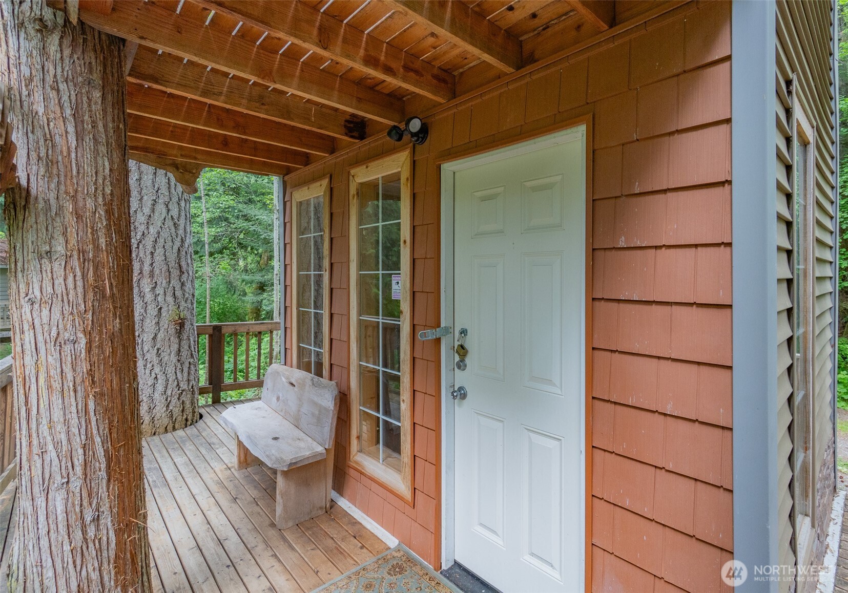 14121 Beaver Drive SE Rainier WA 98576