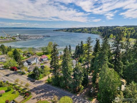 25933 Coveview Lane NE Kingston WA 98346