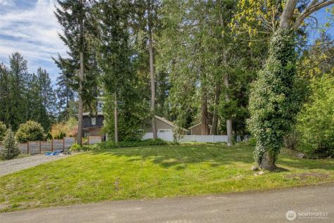 25933 Coveview Lane NE Kingston WA 98346