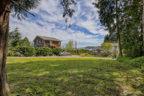 25933 Coveview Lane NE Kingston WA 98346