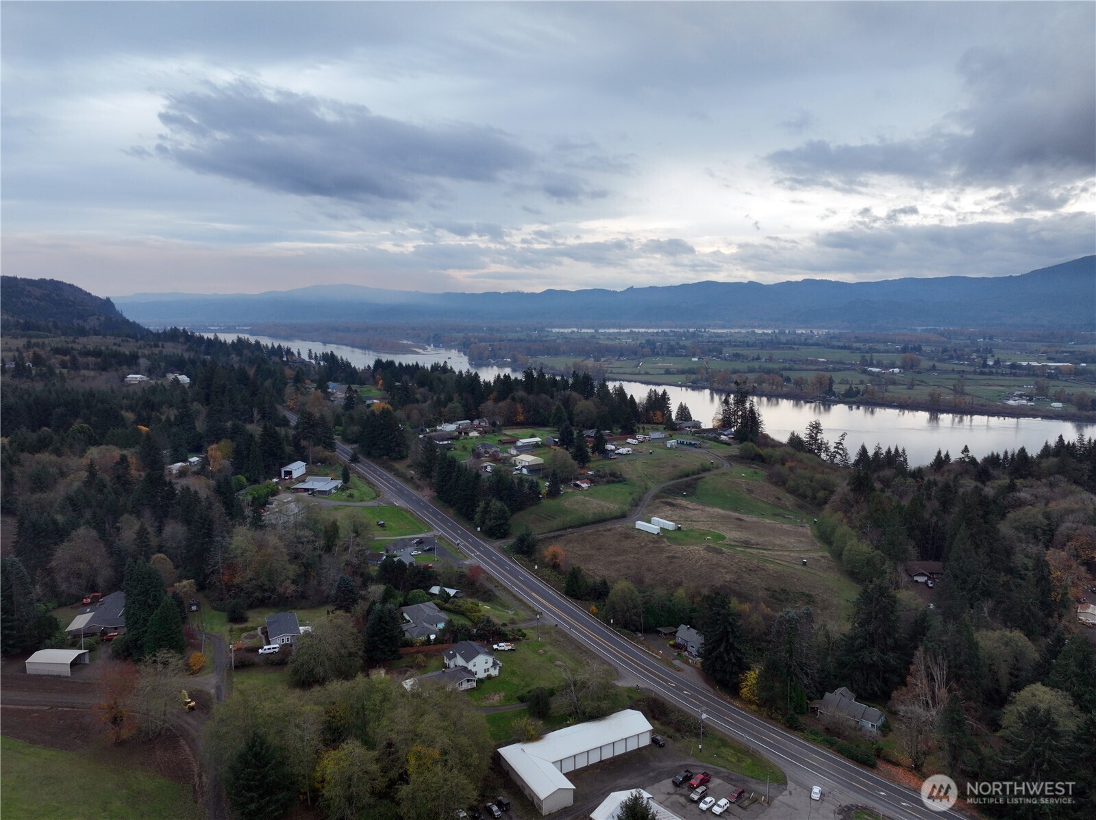 1 Linquist Lane Cathlamet WA 98612