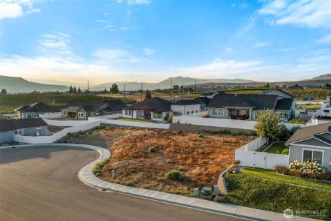 2571 Paisley Street SE East Wenatchee WA 98802