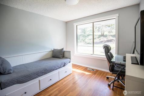 8036 116th Avenue SE Newcastle WA 98056