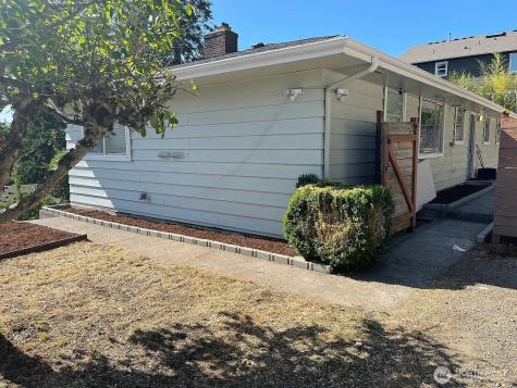 8036 116th Avenue SE Newcastle WA 98056